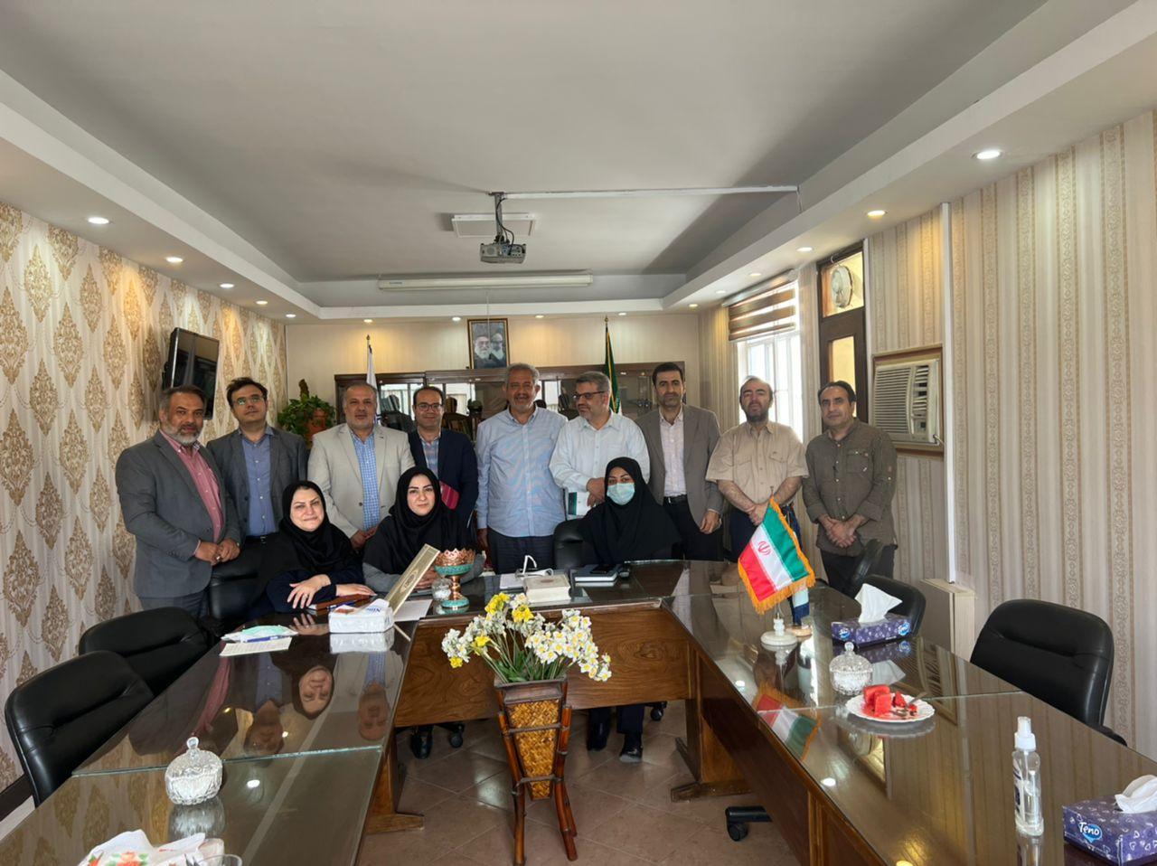 آیین تودیع سرکار خانم دکتر عظیمی و معارفه جناب آقای دکتر غیاثوند، معاونین محترم آموزشی دانشکده به روایت تصویر